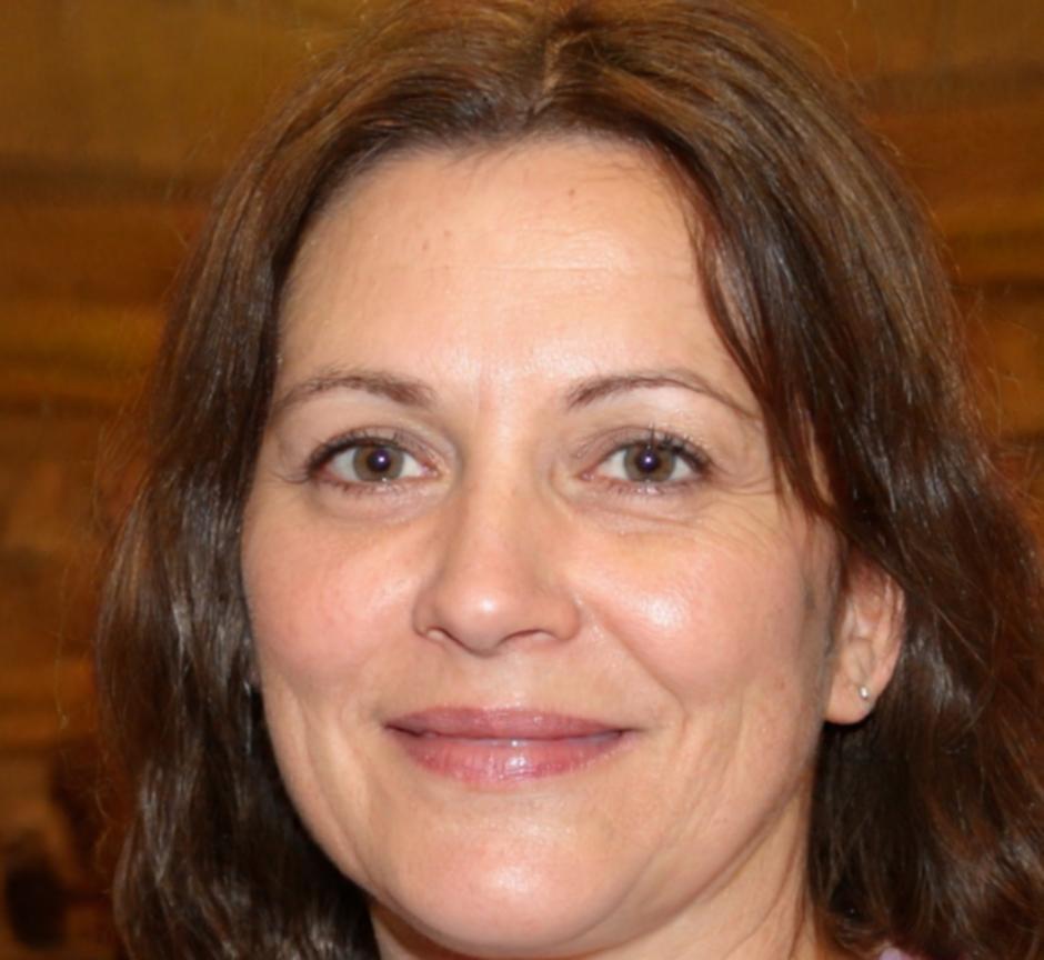 Esperanza Villareal, Directora de Estrategia Financiera